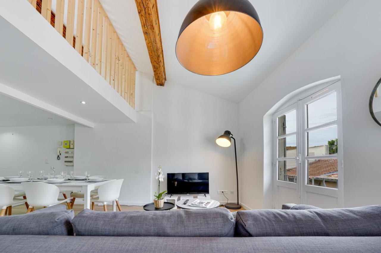 Apartment Confortable Rooftop View Avignon